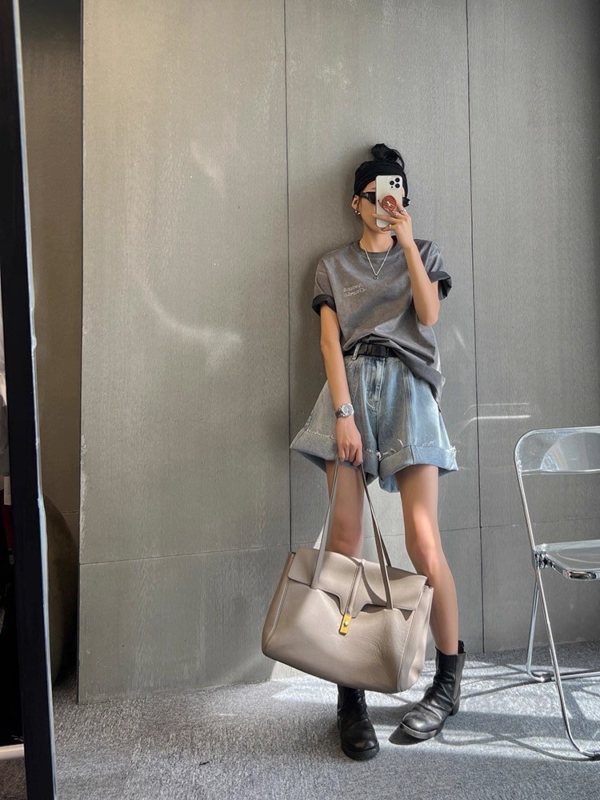 臟洗短袖t恤正肩字母印花圓領