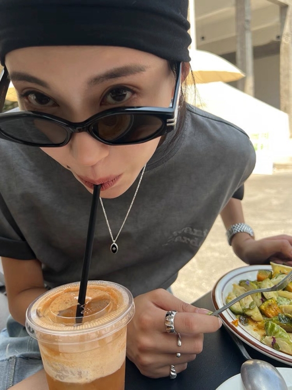 臟洗短袖t恤正肩字母印花圓領