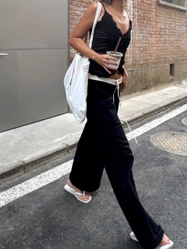 蕾絲性花邊緞面刺繡修身吊帶背心