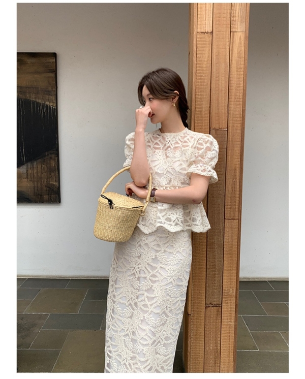 鏤空顯瘦高腰包臀蕾絲半身裙