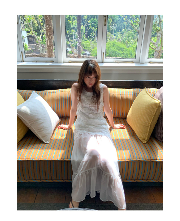 甜美清新軟妹鏤空鉤花無袖蕾絲衫