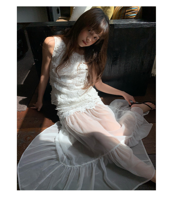 甜美清新軟妹鏤空鉤花無袖蕾絲衫