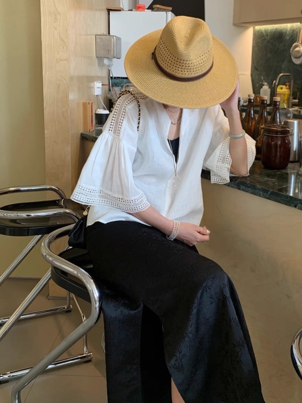 亞麻鏤空蕾絲V領A型五分袖上衣