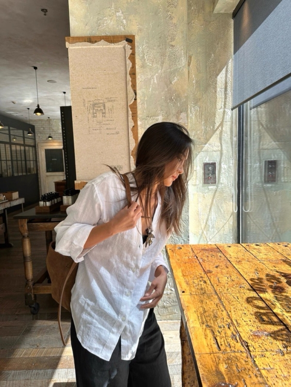 V領亞麻法式襯衫