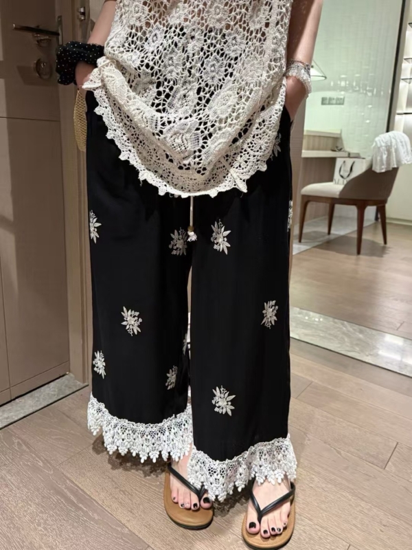 亞麻勾花刺繡九分褲