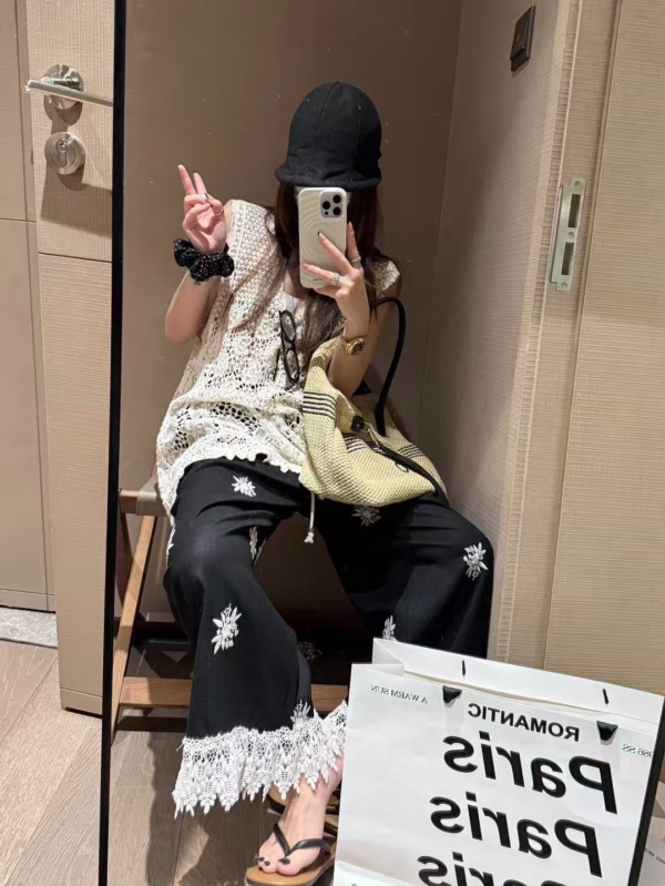 亞麻勾花刺繡九分褲