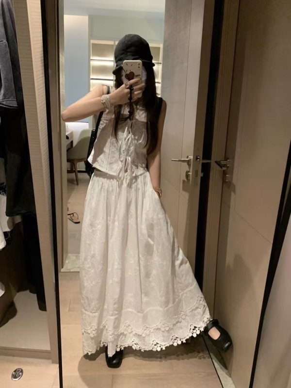 鬆緊腰繡花勾花長裙