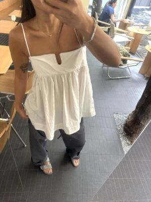 法式平口小u字A字吊帶背心