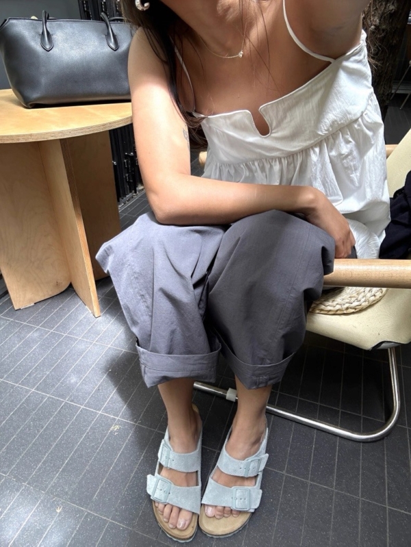 法式平口小u字A字吊帶背心