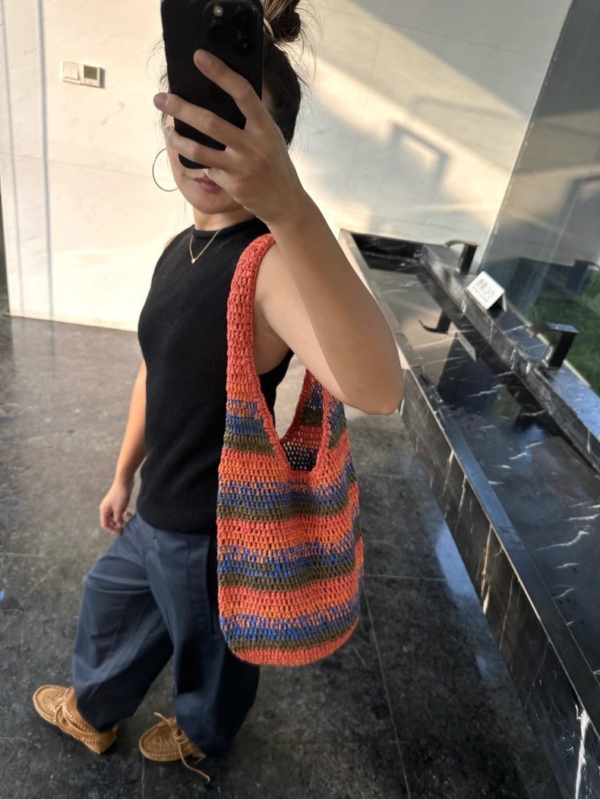 顆粒感無袖亞麻圓領背心針織