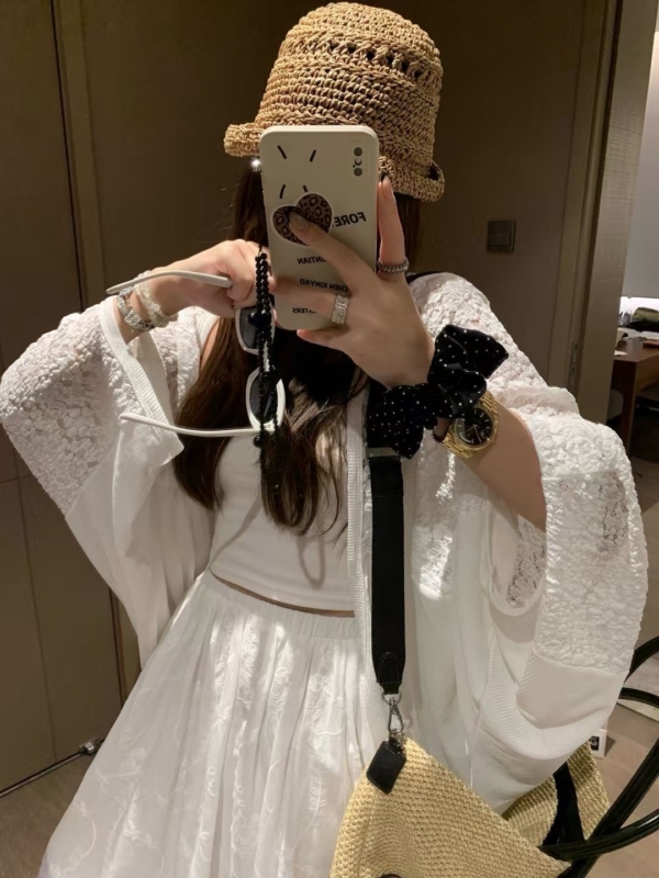 蕾絲拼接防曬罩衫