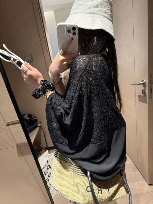 蕾絲拼接防曬罩衫