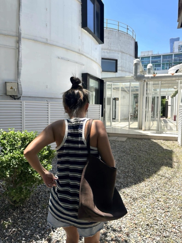 正韓浮雕條紋寬鬆背心