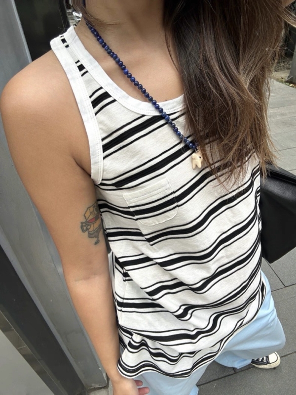 正韓浮雕條紋寬鬆背心