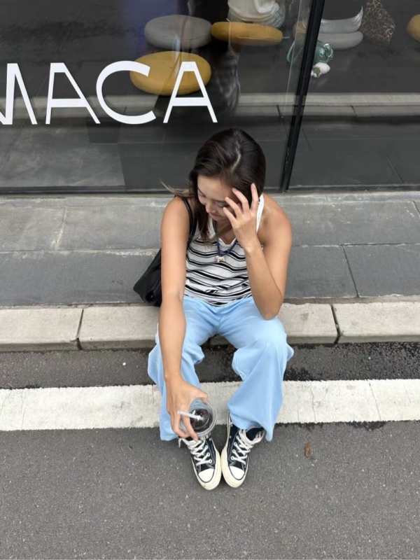 正韓浮雕條紋寬鬆背心