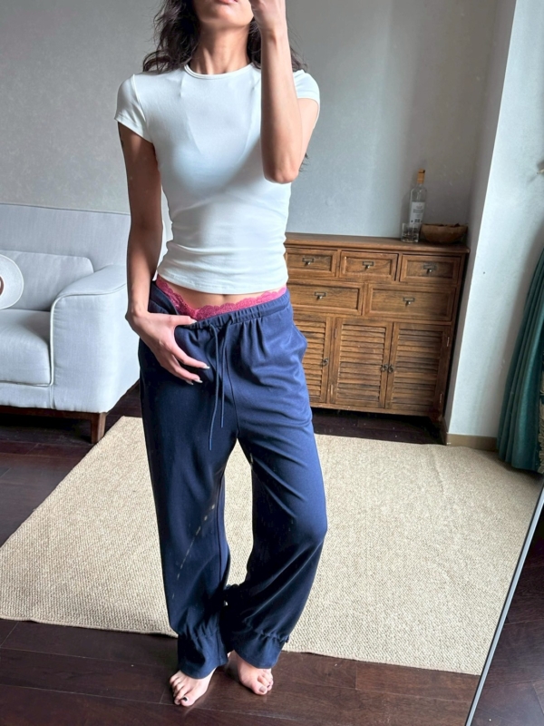 正肩圓領彈力短袖T