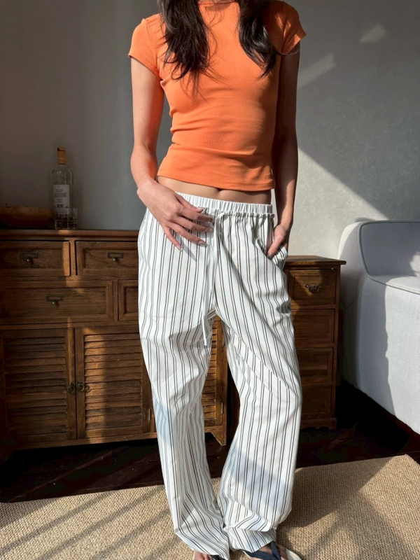 正肩圓領彈力短袖T