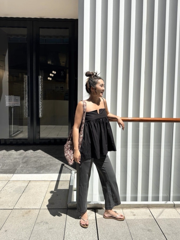 法式平口小u字A字吊帶背心