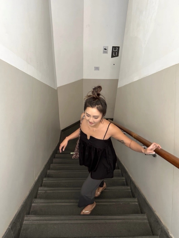 法式平口小u字A字吊帶背心