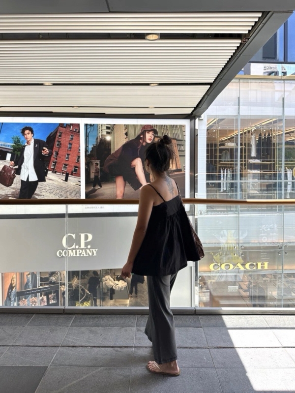 法式平口小u字A字吊帶背心