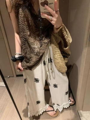 亞麻勾花刺繡九分褲