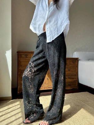 超重工鏤空絲絨蕾絲刺繡編織直筒褲