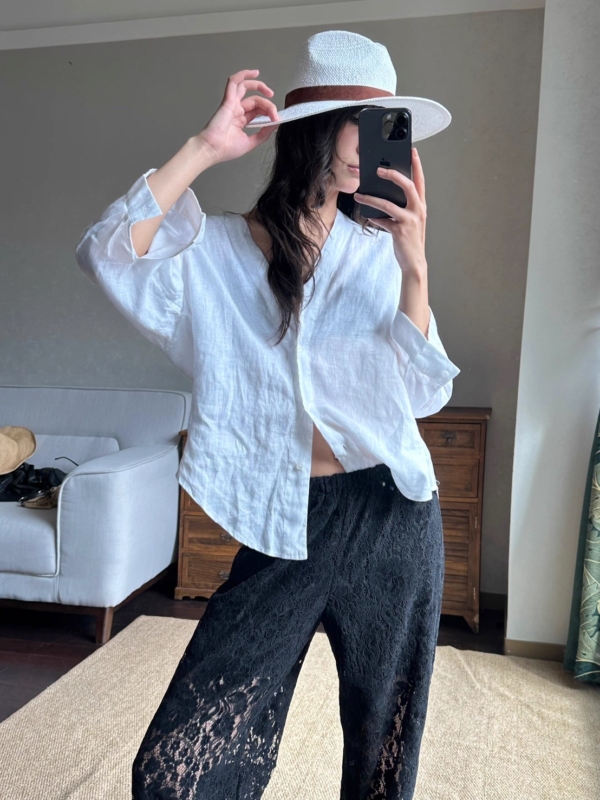 LINE_ALBUM_蕾絲復古編織長褲_250710_7 超重工鏤空絲絨蕾絲刺繡編織直筒褲