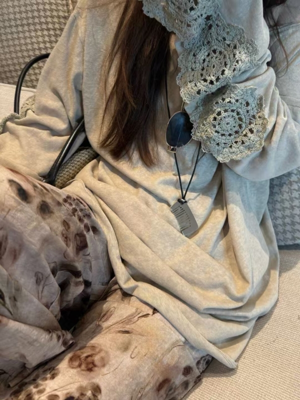 亞麻勾花亞麻罩衫