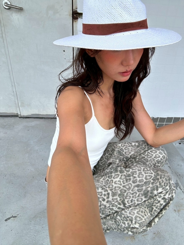 復古廓形水洗牛仔豹紋慵懶鬆弛感彎刀褲