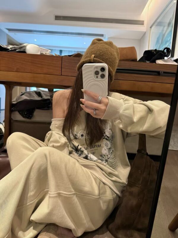 入秋一字領印花衛衣排扣長褲套裝