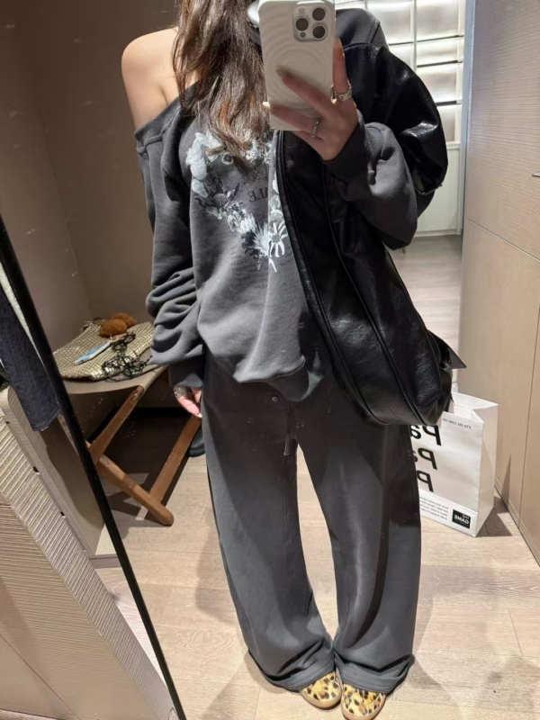 入秋一字領印花衛衣排扣長褲套裝