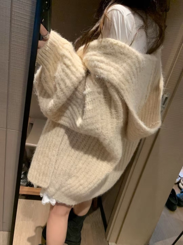 含羊駝連帽燈籠袖外套