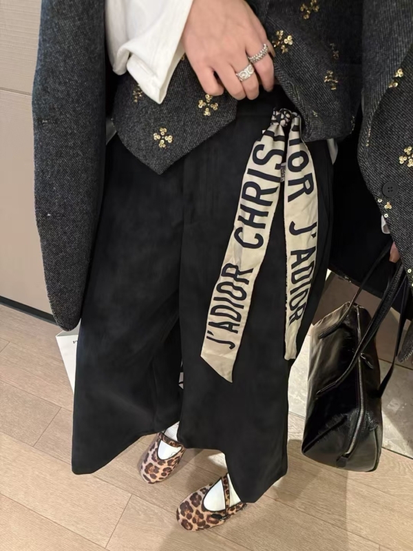 入秋仿磨皮麂皮絨感八分皮褲