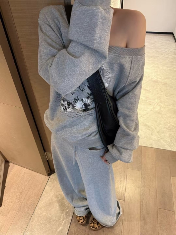 入秋一字領印花衛衣排扣長褲套裝