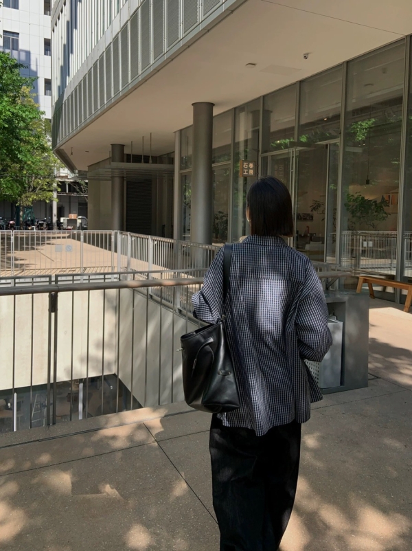 復古藏青色格紋襯衫寬鬆長袖