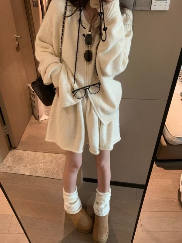 羊駝拉鍊毛衣短裙套裝