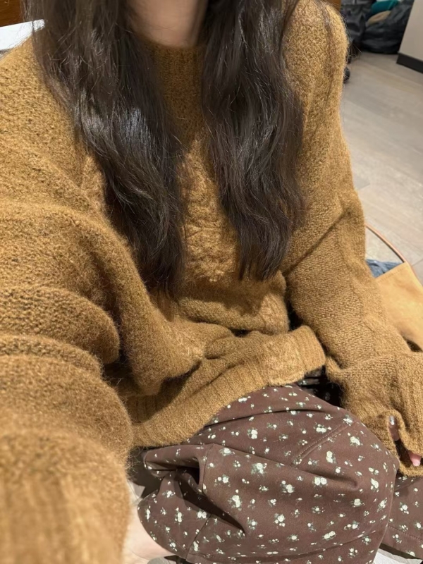 寬鬆蓬鬆蝴蝶結毛衣