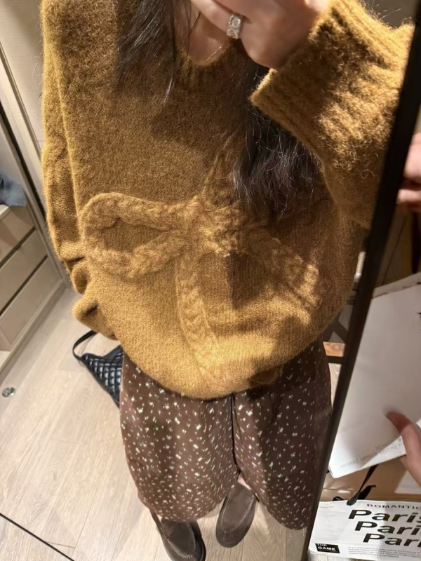 寬鬆蓬鬆蝴蝶結毛衣