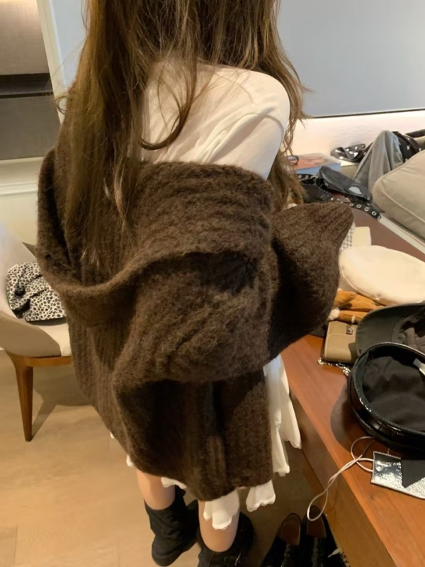 含羊駝連帽燈籠袖外套