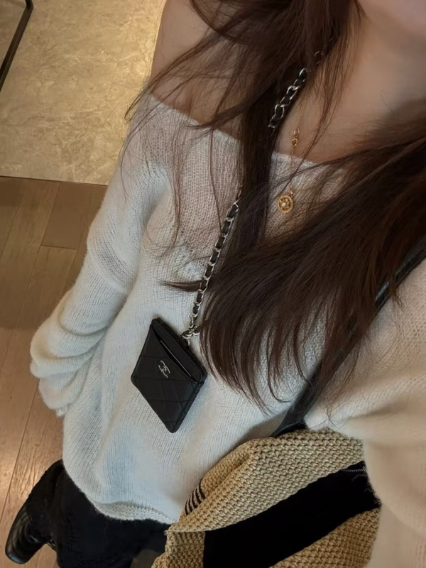 入秋鏤空拼接長袖毛衣