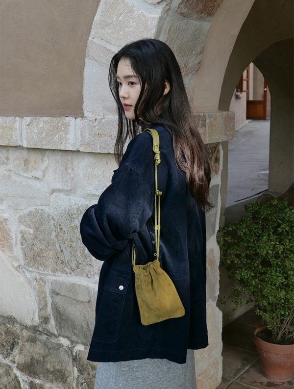 燈芯絨紋理質感外套