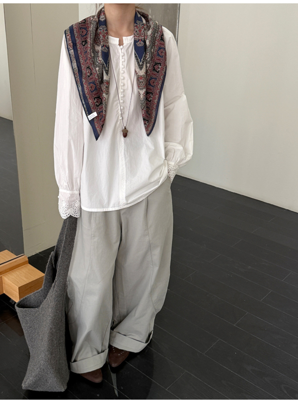 極簡多扣v領襯寬鬆襯衣